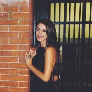 Meet your Posher, Kelly